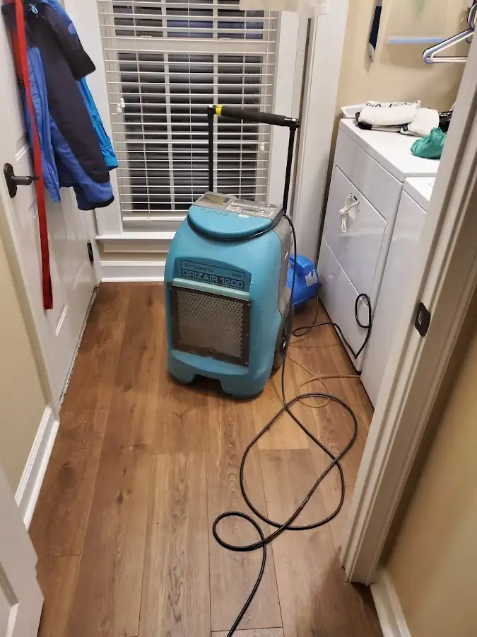 Commercial dehumidifier deployed for Crawl Space Restoration in Largo